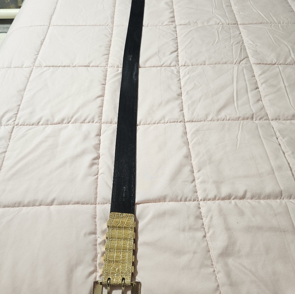 Escada belt - Picture 8 of 9